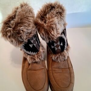 Jellypop Tan Winter Boots with Faux Fur